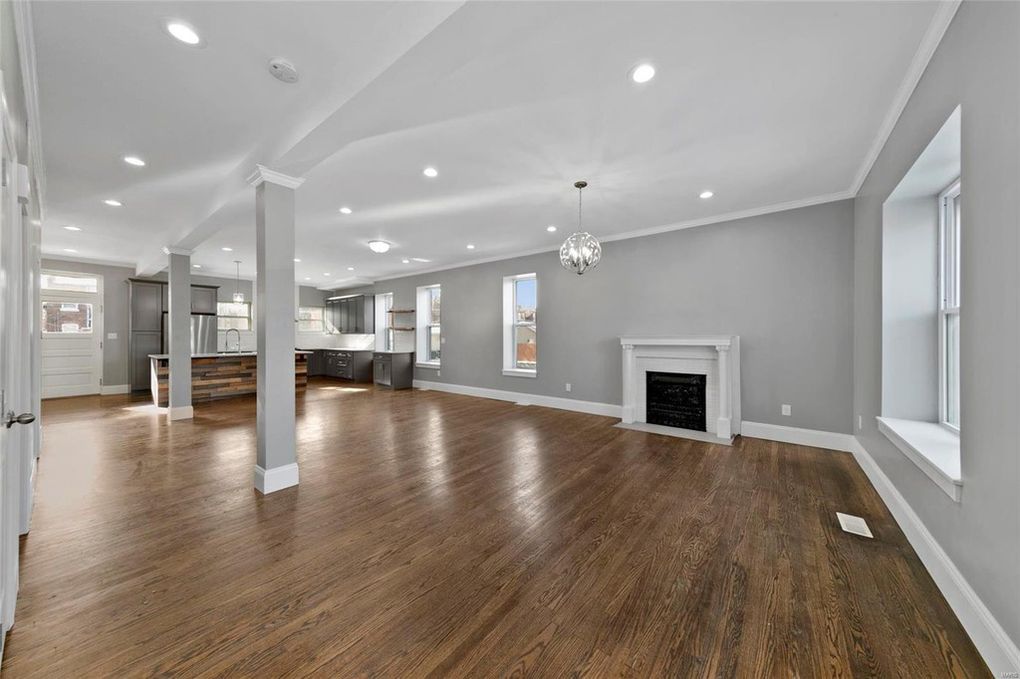 St. Louis, MO home main floor remodel